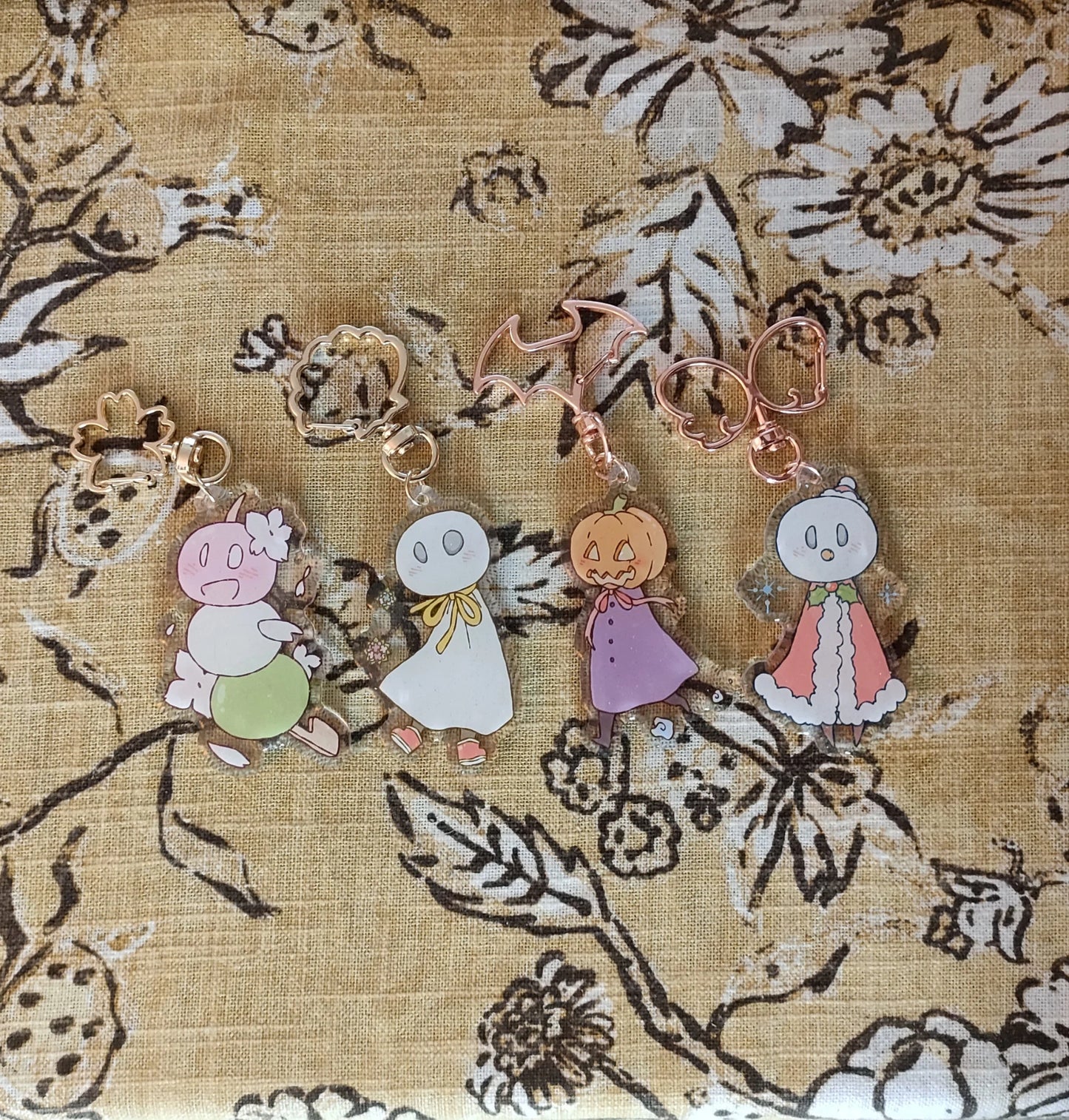 Epoxy keychains - Four seasons